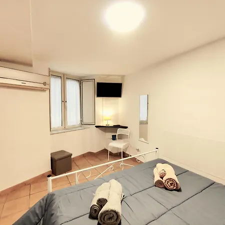 招待所 The Second Floor 那不勒斯