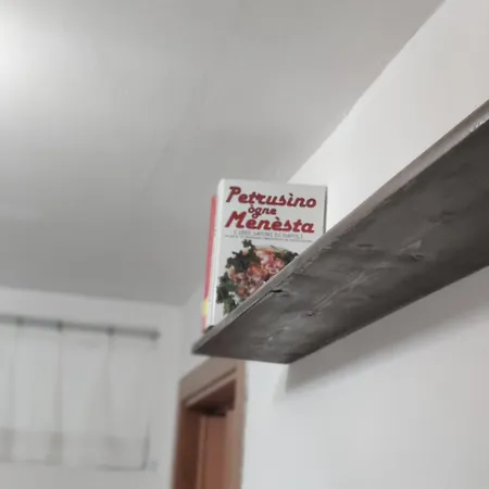 The Second Floor * Nápoles