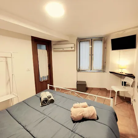 The Second Floor 4*